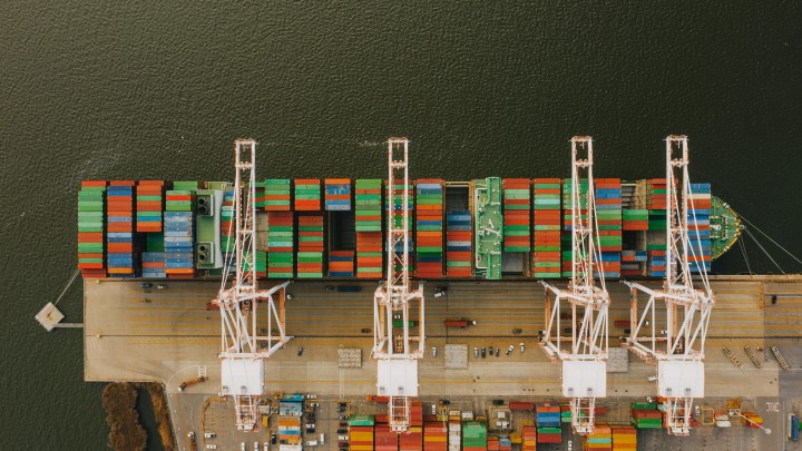 Ship docking in the harbour according to New Belgian Maritime Security Act